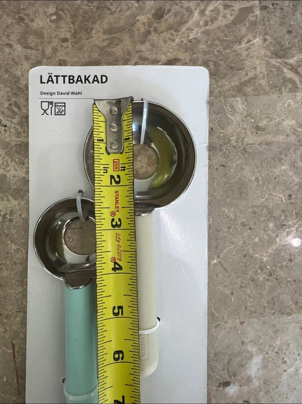 IKEA LÄTTBAKAD cookie dough Scoops in Mint Green & Cream
